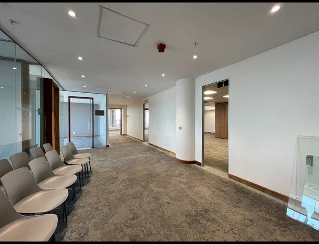 1,145M² OFFICE TO LET IN SANDTON CENTRAL
